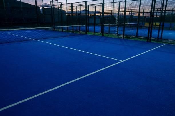 prix construction terrain de tennis